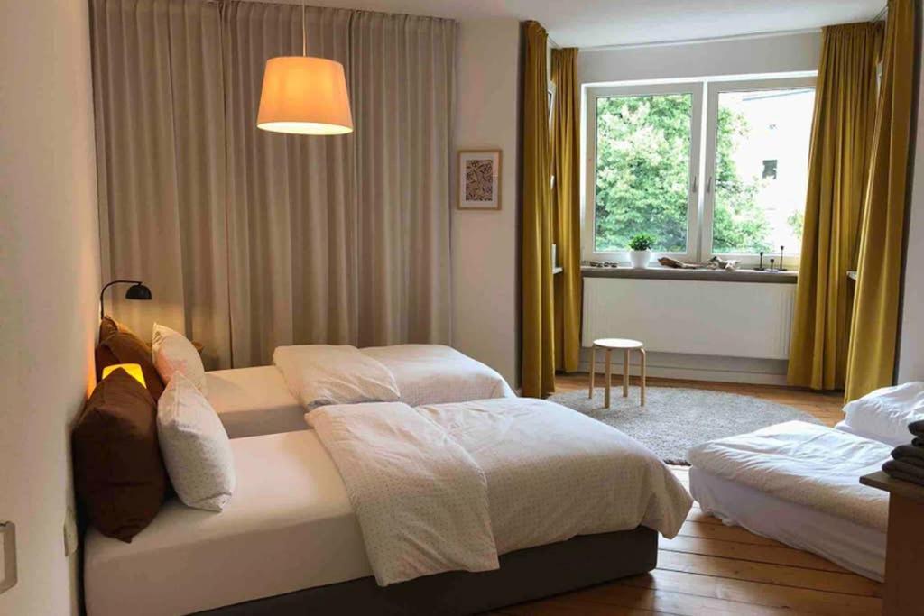 אוגסבורג Charmant Leben Im Textilviertel - Stilvolle Wohnung - Zentral Und Ruhig מראה חיצוני תמונה